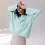 Womens Knit Sweater Round Neck Loose Fit Solid Color Autumn Winter Fashion Wholesale Available
