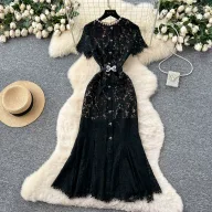 Luxury Lace Mermaid Dress Short Sleeve Round Neck Rhinestone Embellished Slim Fit Evening Gown for Formal Events