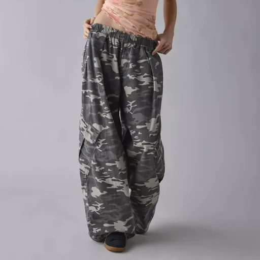 Womens Casual Loose Fit Camouflage Cargo Pants Multi Pocket Design Fall Winter Collection Wholesale Available