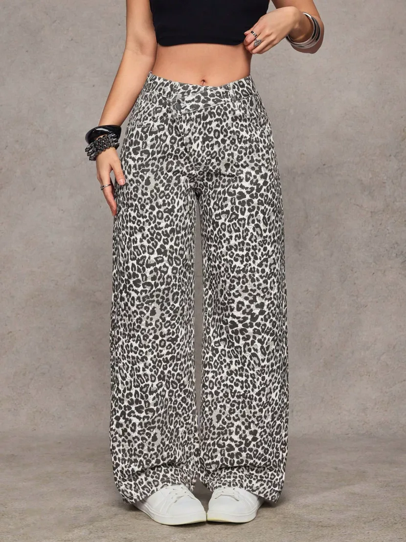 Camouflage Womens Straight Leg Jeans Casual Style Available in Black and White Wholesale Low MOQ factory direct