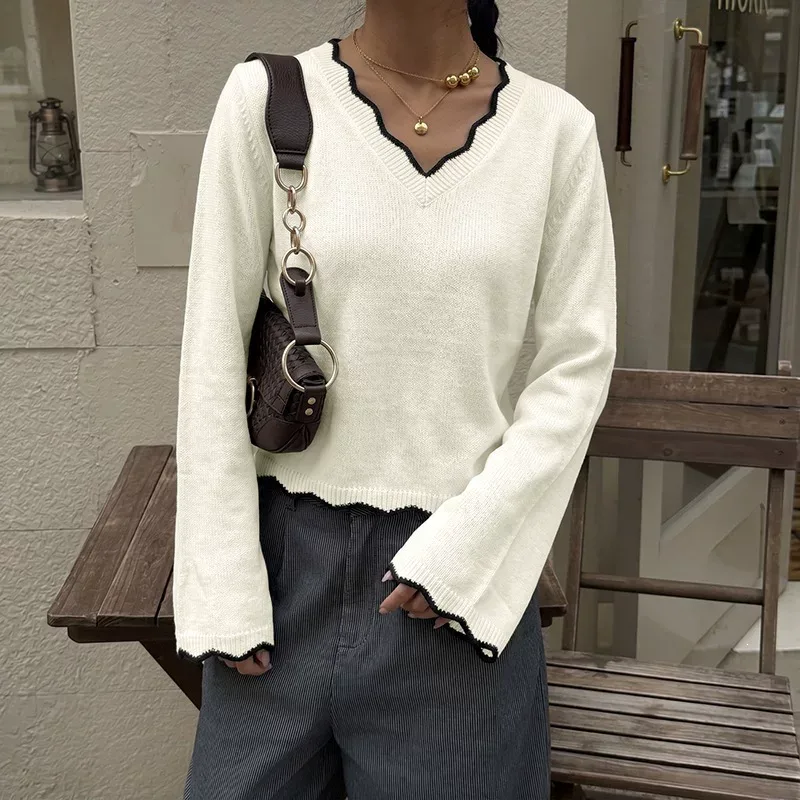 Womens Color Block V Neck Sweater Casual Style Lightweight Knit Available in White Wholesale Supply